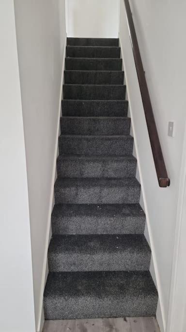 런던 Coolfin House-Close To Excel, Contractors, Relocators, Paid Parking 빌라 외부 사진