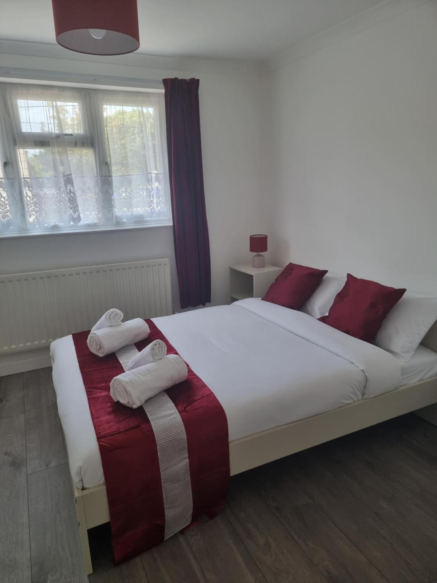 런던 Coolfin House-Close To Excel, Contractors, Relocators, Paid Parking 빌라 외부 사진